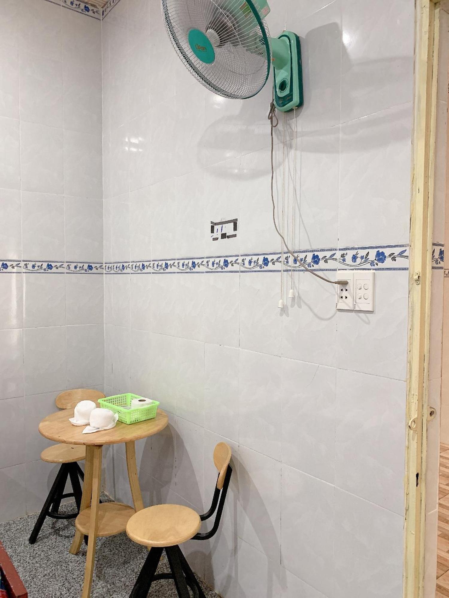 Nhà Nghỉ TáN PháT Hotel Ap Thanh Son Kültér fotó